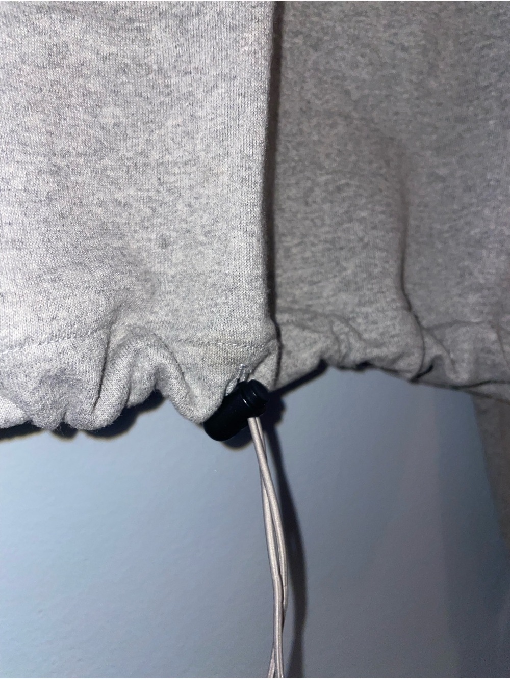 PrettyLittleThing Gray Cropped Drawstring Sweatshirt - Picture 3 of 5